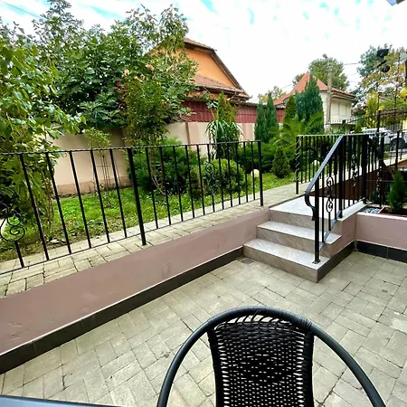 Urbank - Self Check-in Апартаменти *